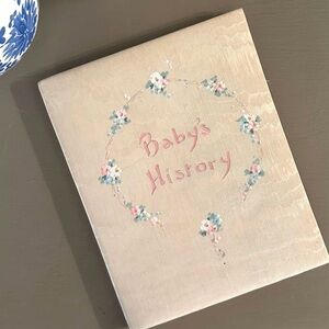 Vintage Unused Baby Book "Baby's History" 
Copyright 1915 Meta Morris Grimball